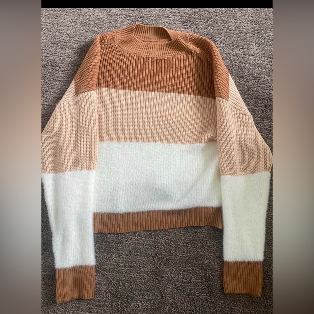 Color block sweater - Picture 3 of 5